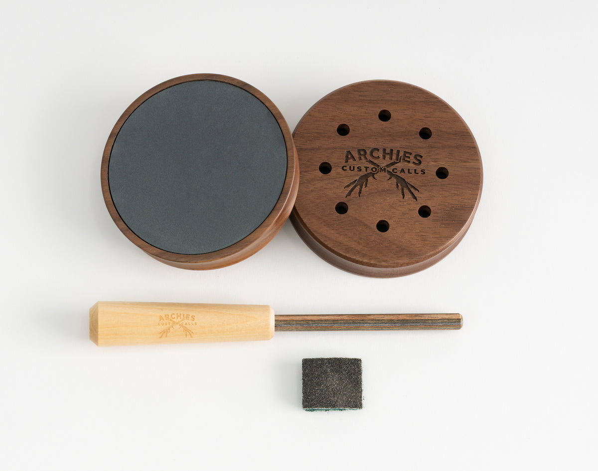Walnut Slate Turkey Pot Call With Dymondwood Striker